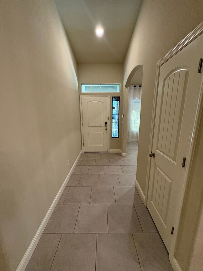 Building Photo - Lennar built home, coming soon!