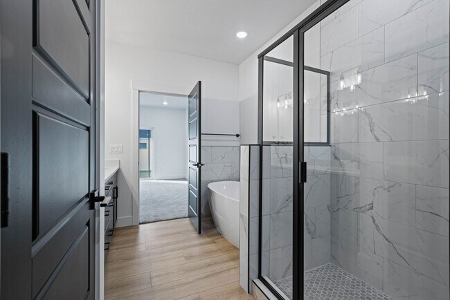 Building Photo - NEW BUILD 3-BED, 2-BATH UPSTAIRS DUPLEX UN...