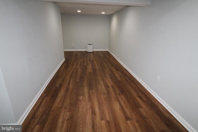 Building Photo - 10089 Bunker Woods Ct