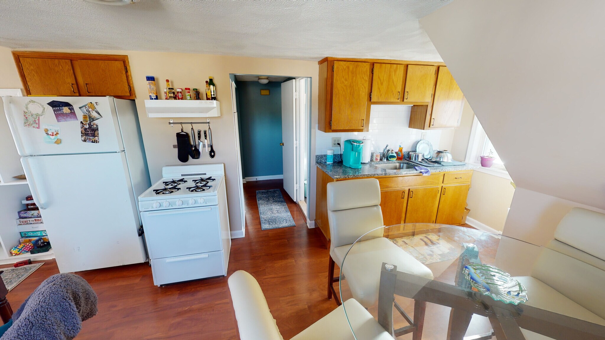 Building Photo - 35 Derby St