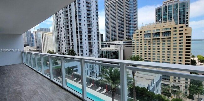 Building Photo - 1080 Brickell Ave
