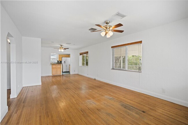 Building Photo - 2530 Fillmore St