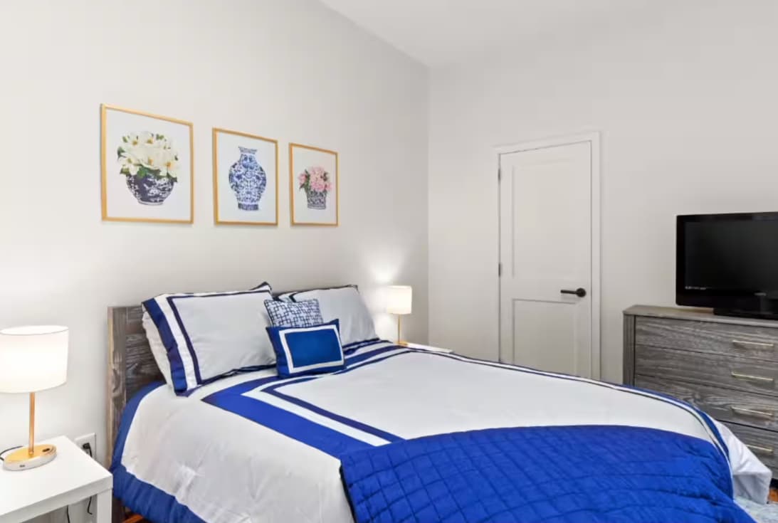 Building Photo - 29 S Front St