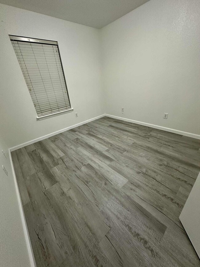 Building Photo - 3305 Etheredge Dr