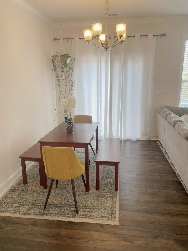 Building Photo - 25 Planters Pl