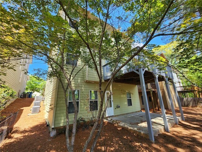 Building Photo - 548 Myrtle Trace Ln