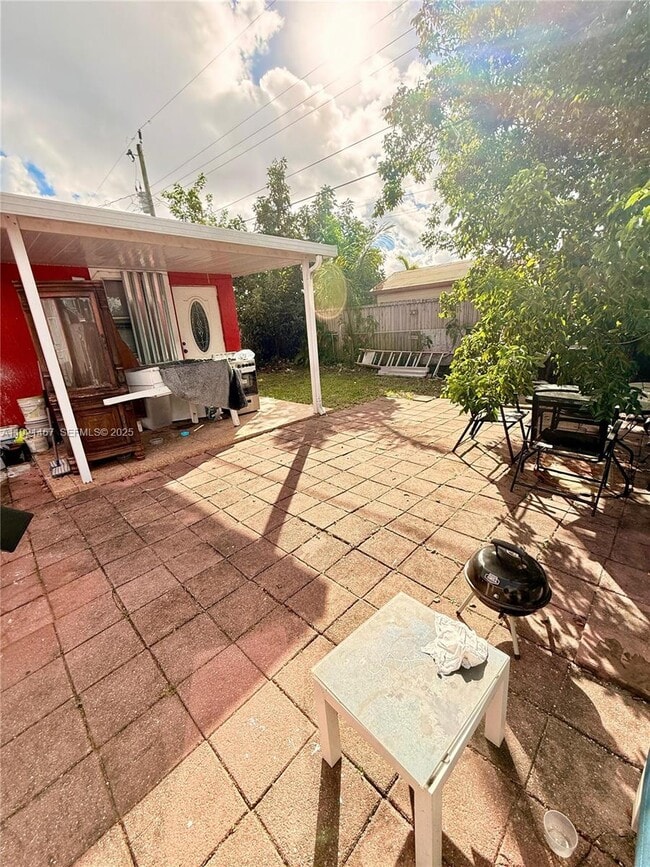 Building Photo - 7666 La Salle Blvd