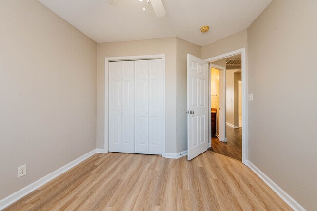 Building Photo - 321 Grand Ave