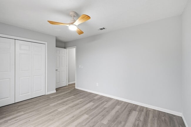 Building Photo - 1434 Santa Anita Dr