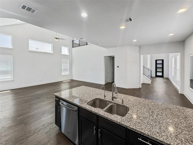 Building Photo - 1208 Westborough Ln