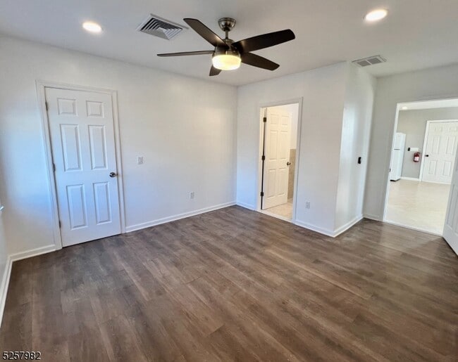 Building Photo - 61 Mountainview Blvd