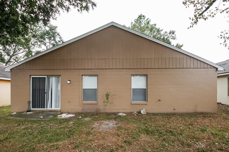 Building Photo - 1849 Concord Dr
