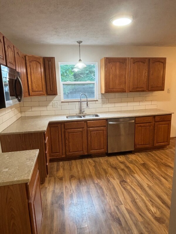 Building Photo - 468 Ardella Ave