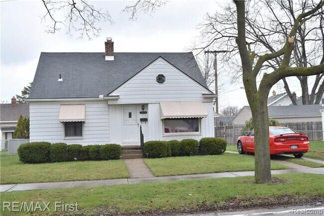 Building Photo - 2666 Catalpa Dr