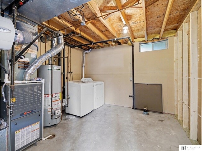 Building Photo - 5763 N 130th St