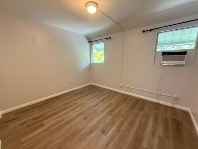 Building Photo - Village Green in Hawaii Kai 3 bedroom 2 ba...