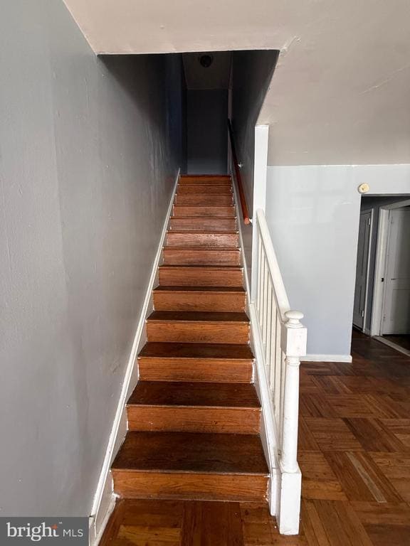 Building Photo - 557 Wiltshire Rd