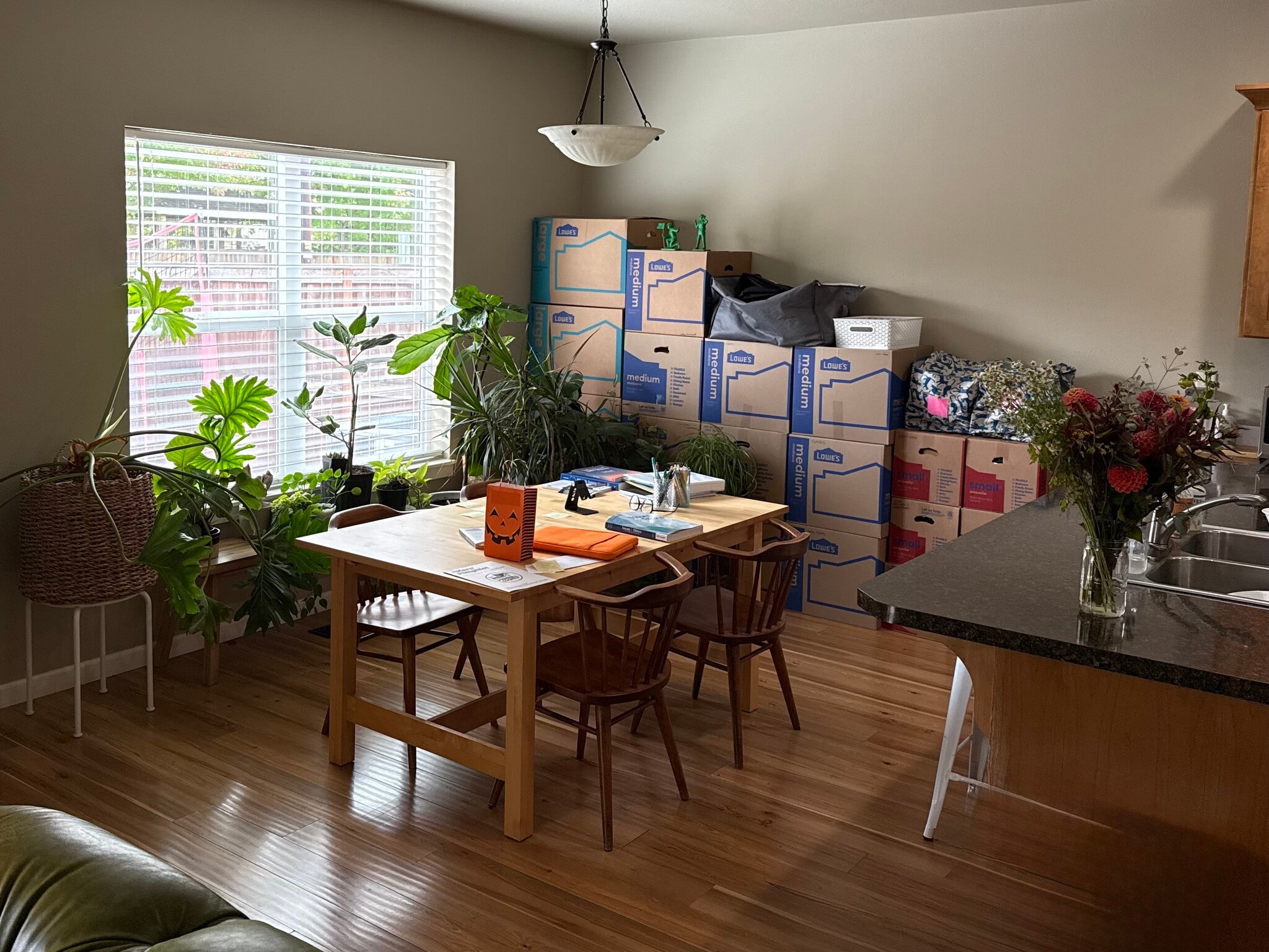 Building Photo - 1926 NW Kale Way