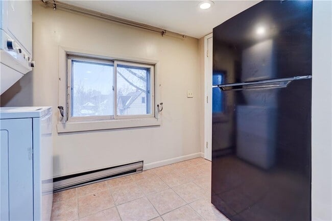 Building Photo - 195 Harvard St