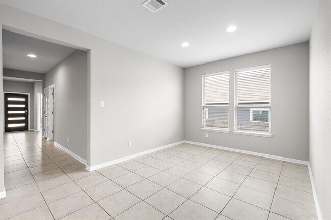 Building Photo - 313 McLintock Rd