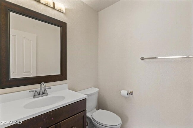 Building Photo - 5709 E Gelding Dr