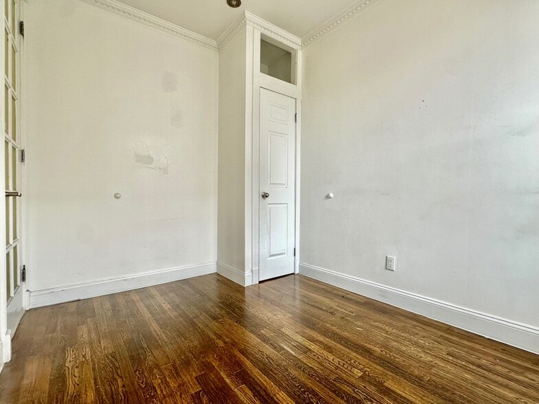 Building Photo - 523 W 135th St