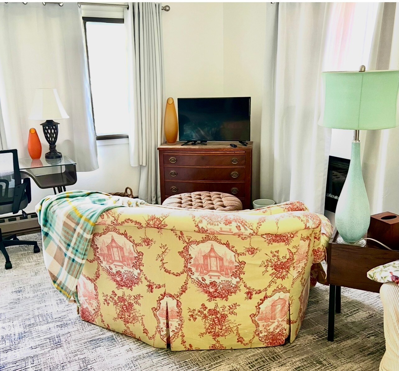 Relax for the evening - 33 Pleasant St
