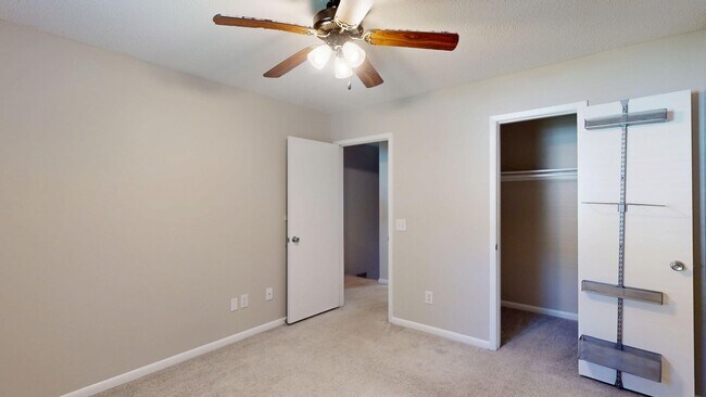 Building Photo - 3280 Heathstead Pl