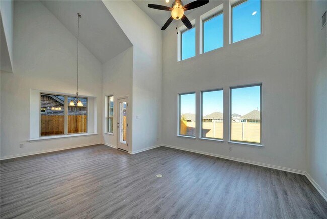 Building Photo - 2428 Demorse Dr