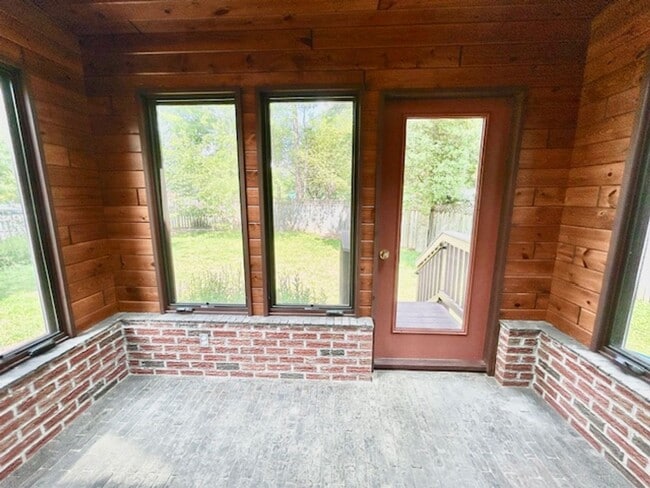 Building Photo - 4523 Gladwyne Dr