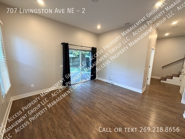 Building Photo - 707 Livingston Ave NE