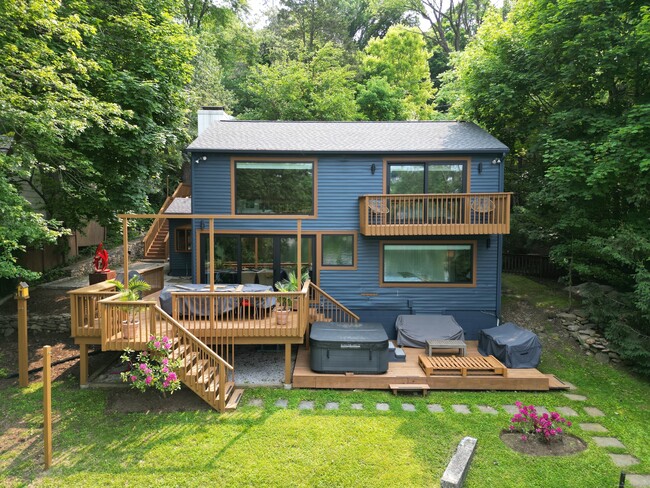 Building Photo - 18 Candlewood Springs Road