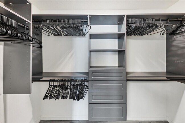 Building Photo - 7335 34th Ct E