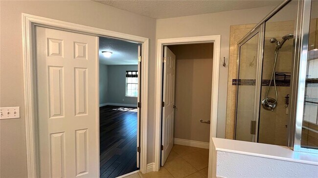 Building Photo - 6031 Roseate Spoonbill Dr