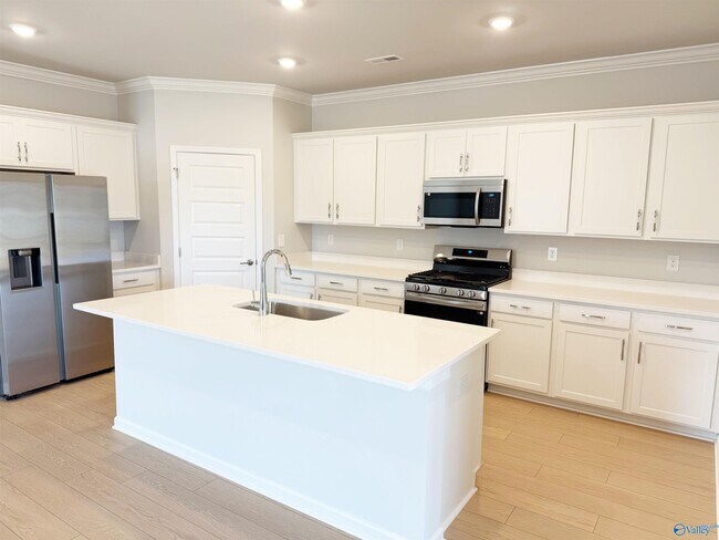 Building Photo - 202 Stockyard Cir