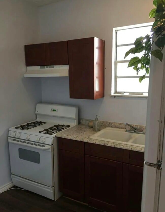 Building Photo - 6833 Avenue C