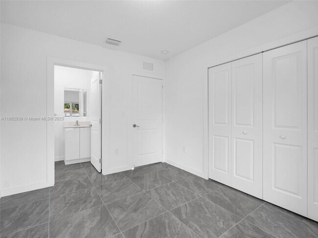 Building Photo - 2448 NW 42nd St