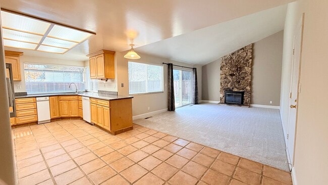 Building Photo - Charming and Move-in Ready, 4BD/2BA, Single-Story Home in Twin Creeks South Estates, San Ramon- A...