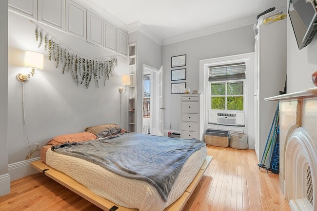 Building Photo - 528 Tremont St