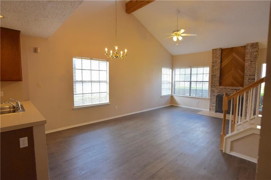 Building Photo - 1748 Ohlen Rd