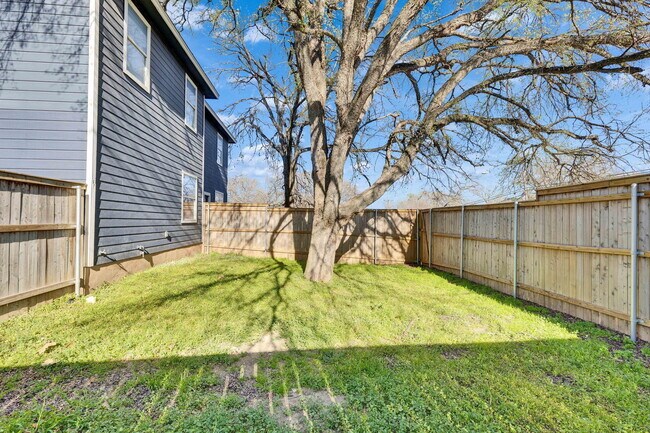 Building Photo - 3201 Jack Cook Dr