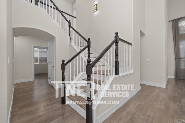 Building Photo - 3205 Corniche Ln