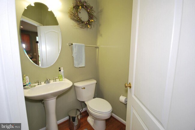 Building Photo - 2205 Manor Spring Terrace