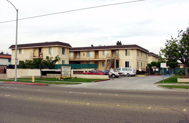Building Photo - Wildwood Apartments
