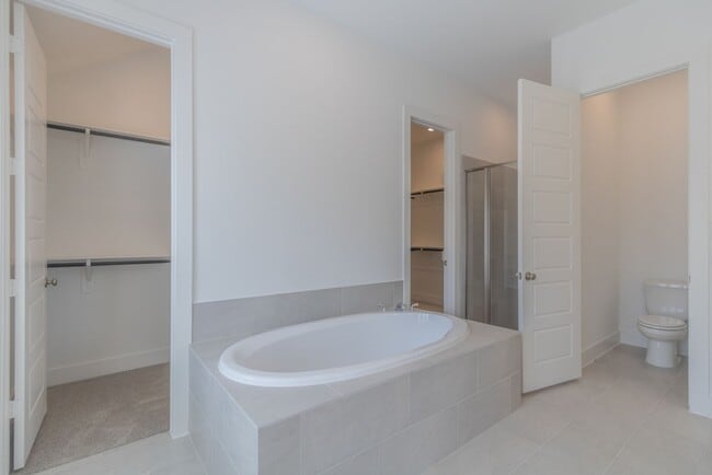 Building Photo - 1408 Plum Tree Way