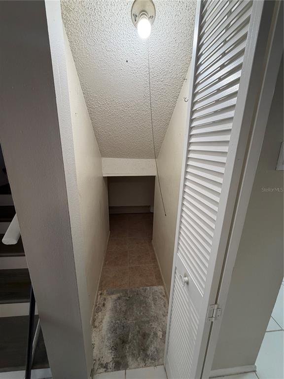 Building Photo - 799 Fairwood Ln