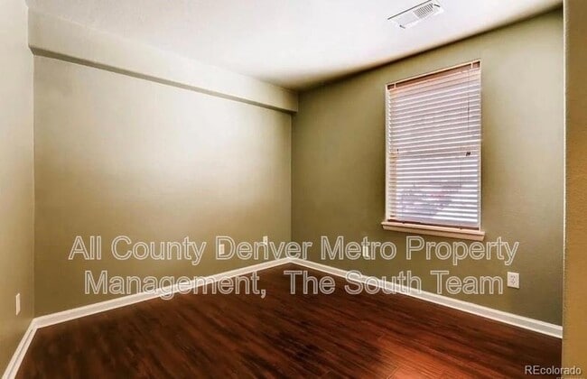 Building Photo - 5201 S Fox St