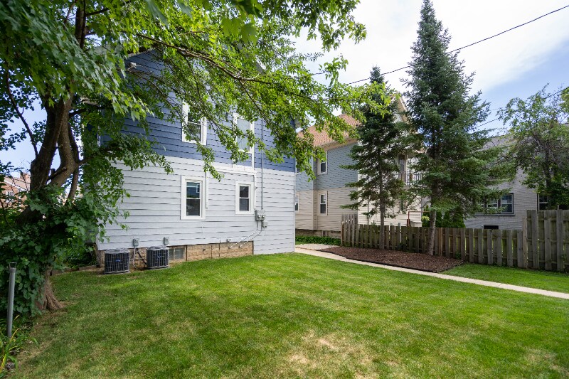 Building Photo - 3263 S Kinnickinnic Ave