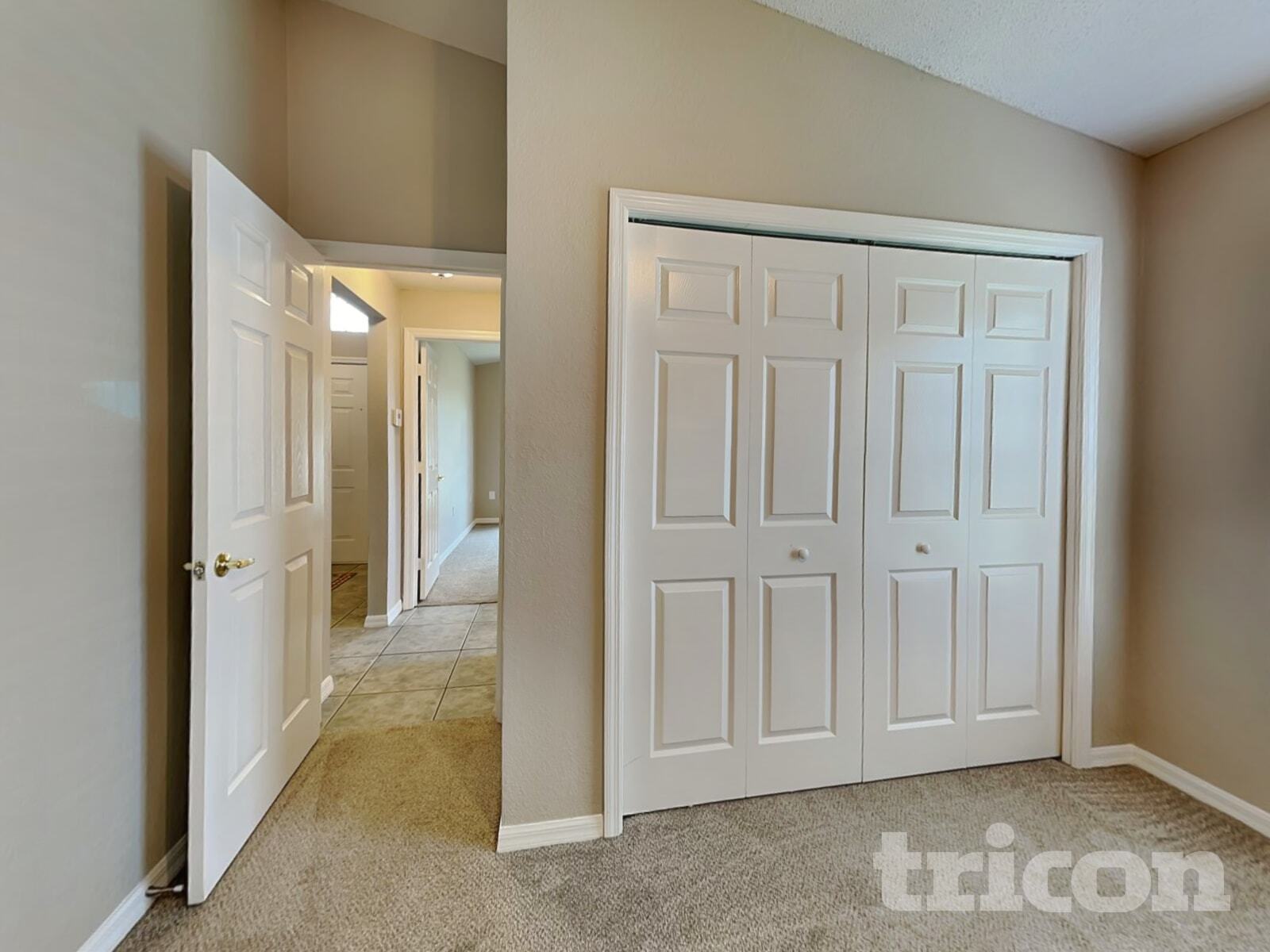 Building Photo - 7641 Manor Dr