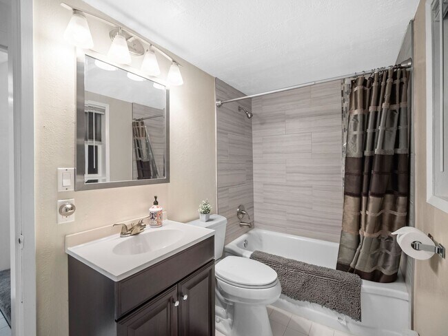 Building Photo - Spacious 2-Bedroom Home with Private Deck,...